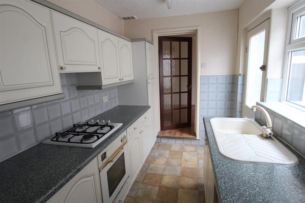 Kitchen 2