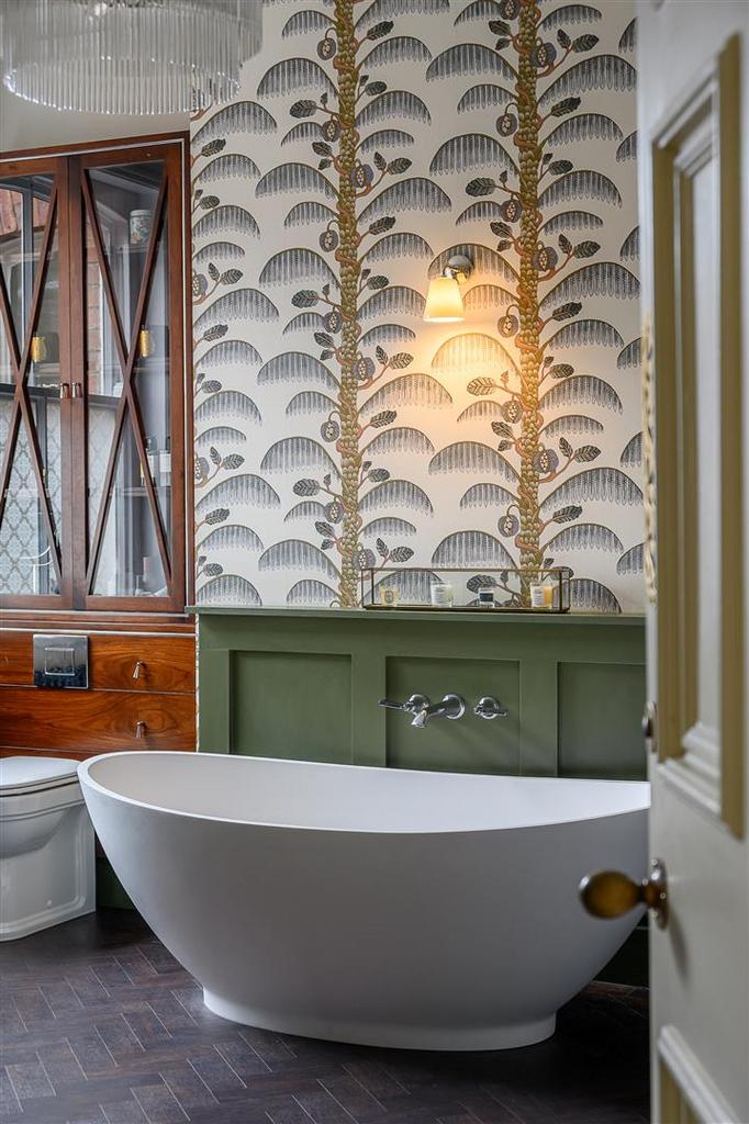 Family bathroom