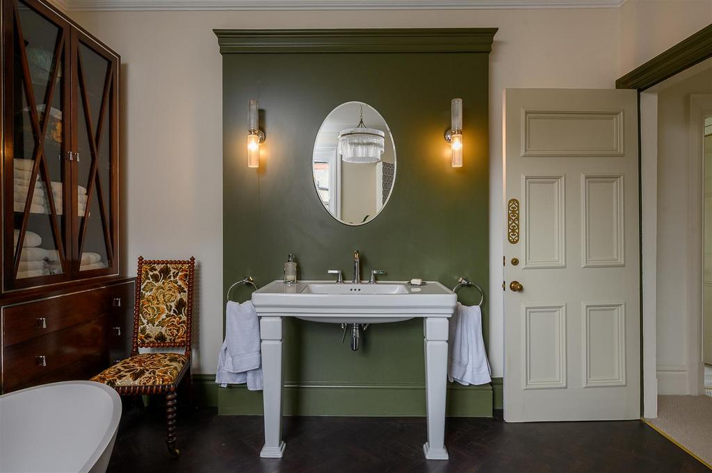 Family bathroom