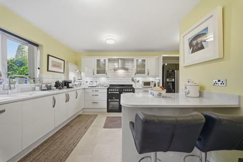 2 bedroom ground floor flat for sale, Parkfield Road, The Hill Parkfield Road, WA16