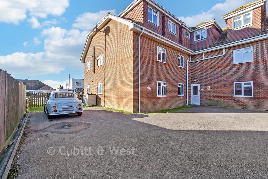 Driveway/Parking
