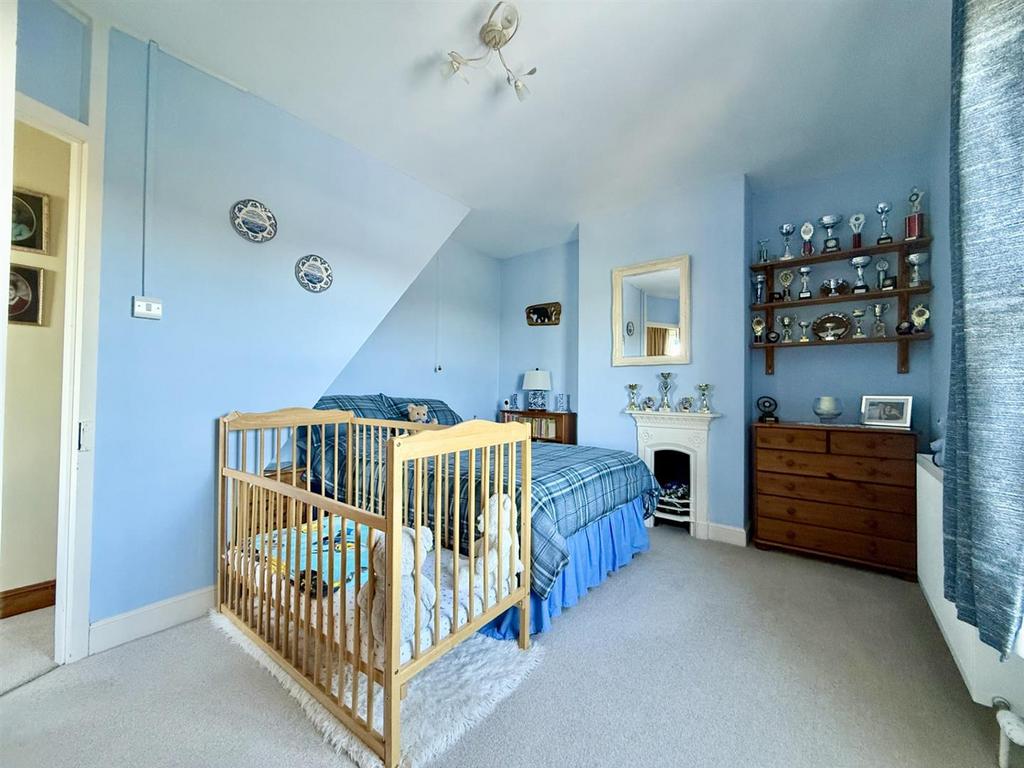 Bedroom4.jpg