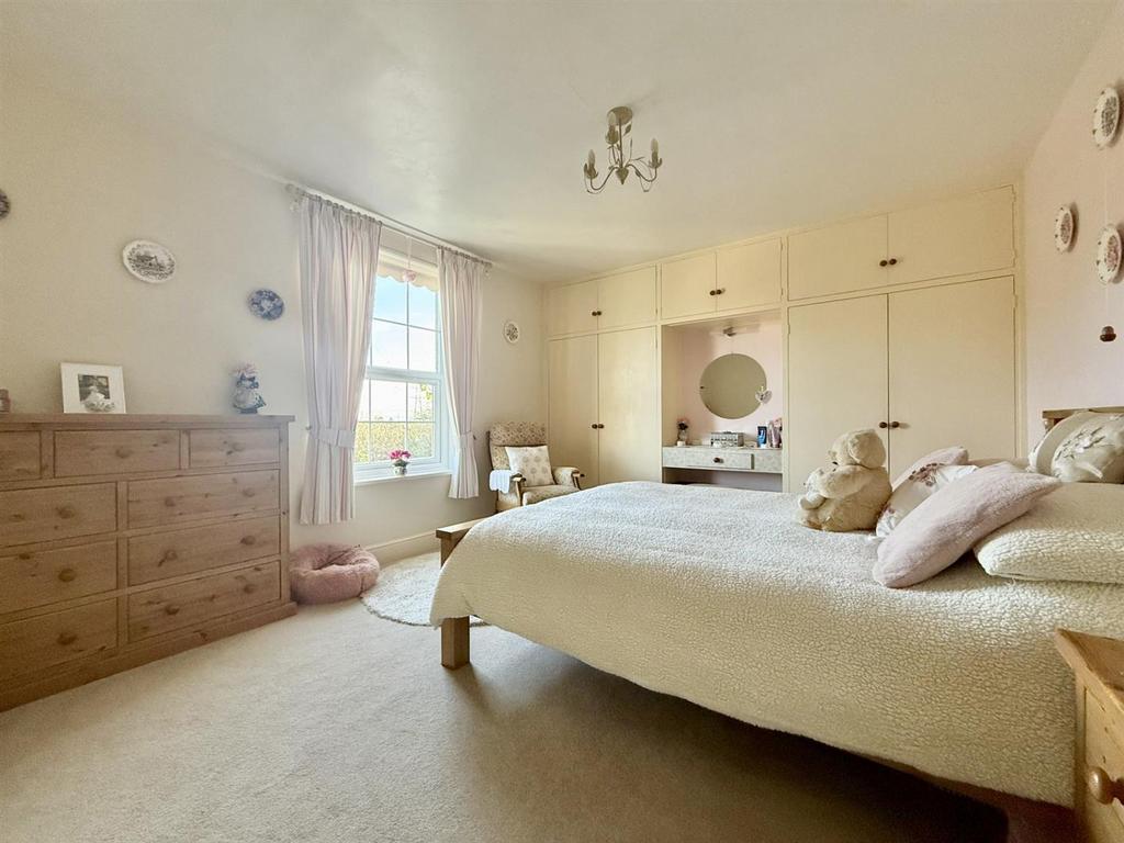 Bedroom1.jpg