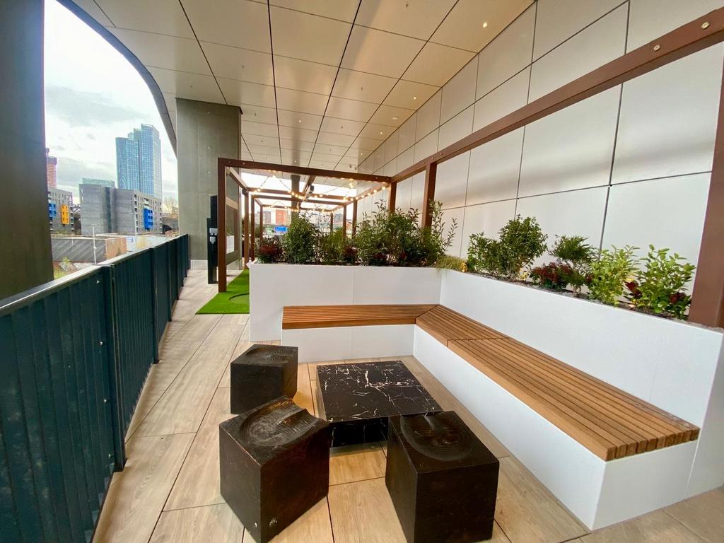 The Fiume Lounge &amp; K