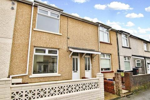 3 bedroom terraced house to rent, Letchworth Road, Ebbw Vale