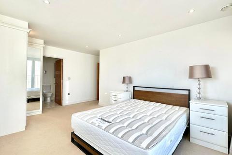 2 bedroom apartment for sale, Western Gateway, London E16