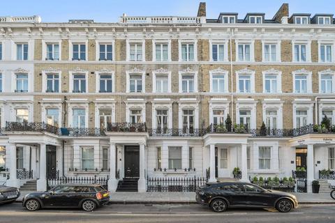 Earls court, Earls Court, London, SW5