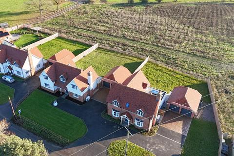 Brettenham Grove, Old School Corner, Brettenham, Ipswich, IP7
