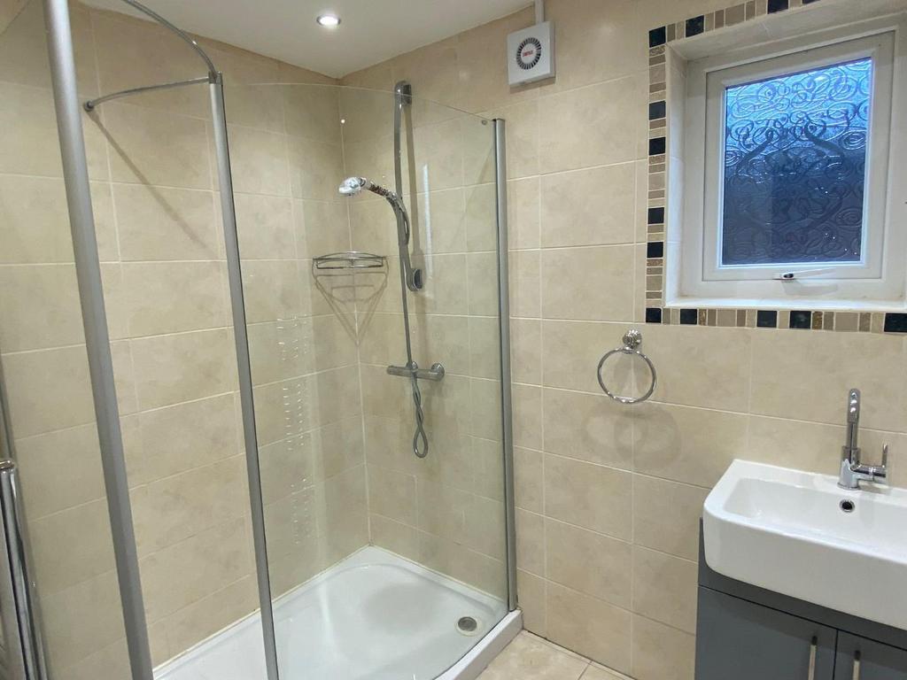 Shower room.jpeg