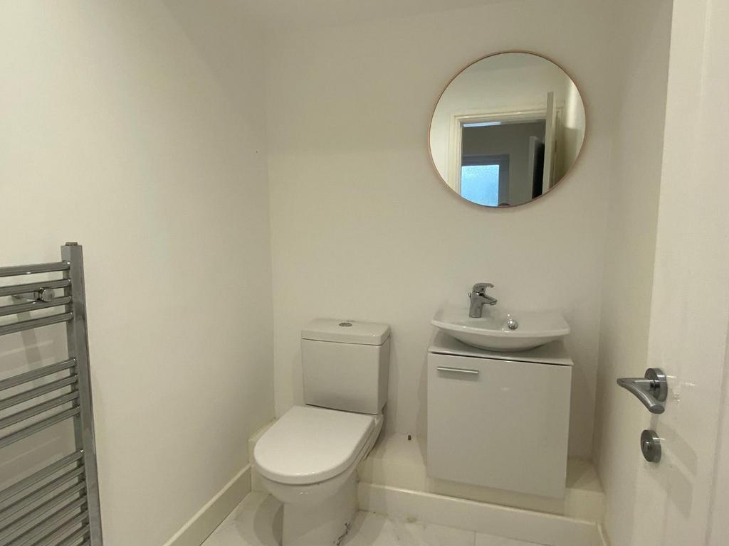 Downstairs WC.jpeg