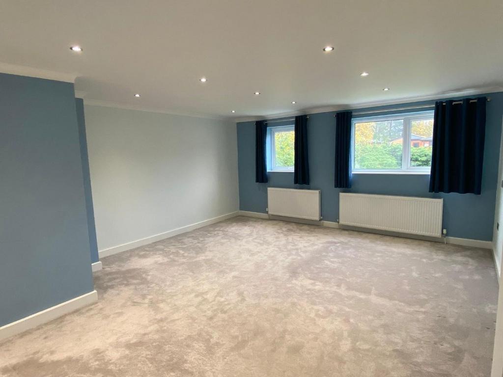 Bedroom 1.jpeg