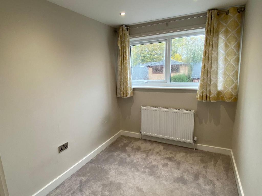 Bedroom 4 3.jpeg