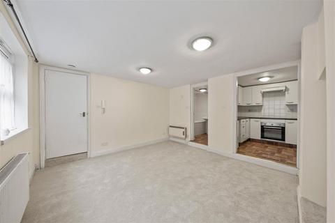 undefined, Harold Road, London