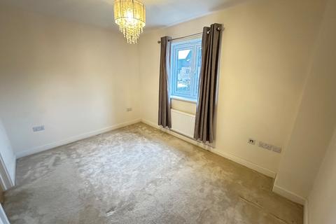 undefined, Hazel Mead, Dunstable, Bedfordshire, LU5 4UQ
