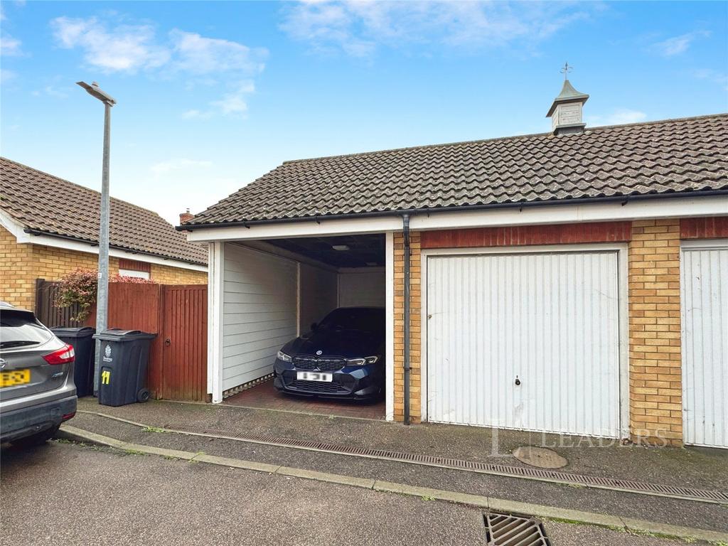Garage &amp; Parking
