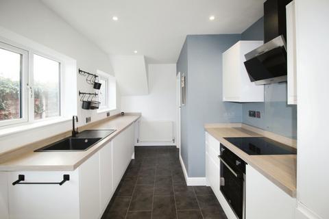 2 bedroom bungalow to rent, Brooklands Road, Cheshire CW12