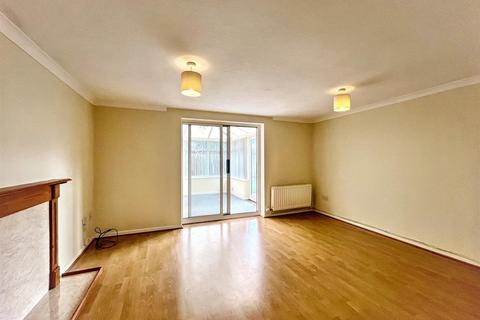 undefined, Squires Close, Rogerstone, Newport