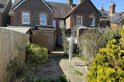 3 bedroom terraced house for sale, Trindles Road, South Nutfield, Redhill, Surrey, RH1