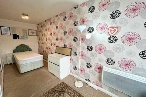 2 bedroom apartment to rent, Sussex Heights, Brighton