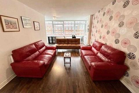2 bedroom apartment to rent, Sussex Heights, Brighton