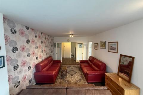 2 bedroom apartment to rent, Sussex Heights, Brighton