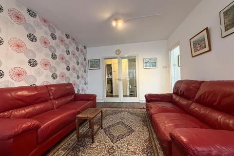2 bedroom apartment to rent, Sussex Heights, Brighton