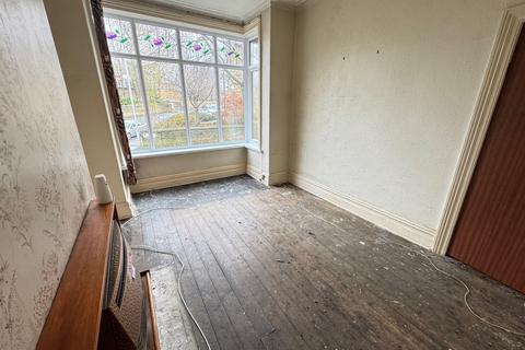 3 bedroom terraced house for sale, Leyburn Grove, Shipley, BD18