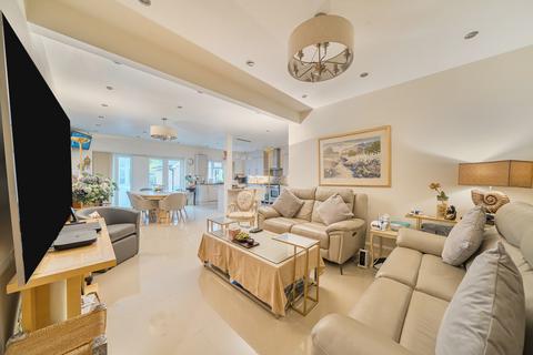 undefined, North Park, London
