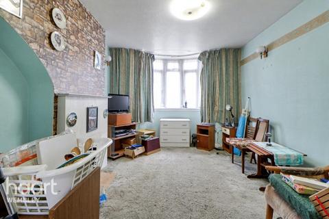 undefined, Abbey Estate