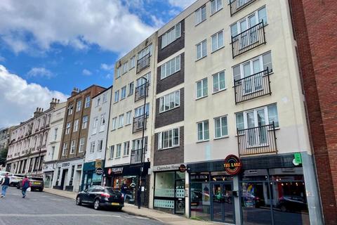 VERY CENTRAL 1 BED FLAT
