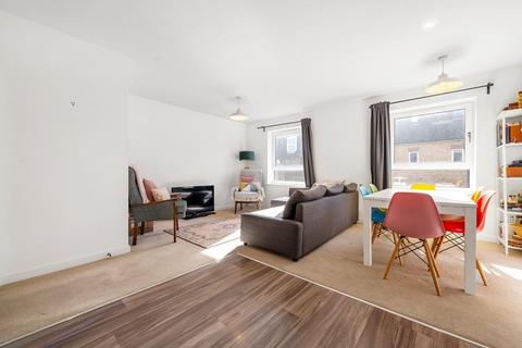 1 bedroom flat for sale, Balham New Road, London SW12