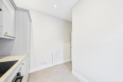 undefined, Low Street, Perth PH1