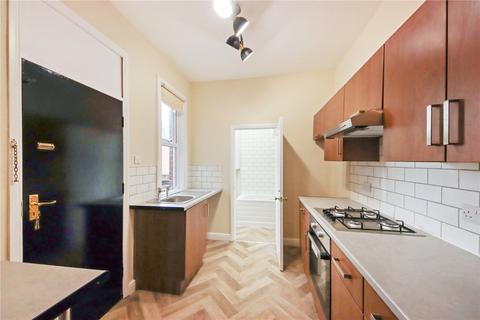 2 bedroom flat to rent, Fern Dene Road, Gateshead NE8