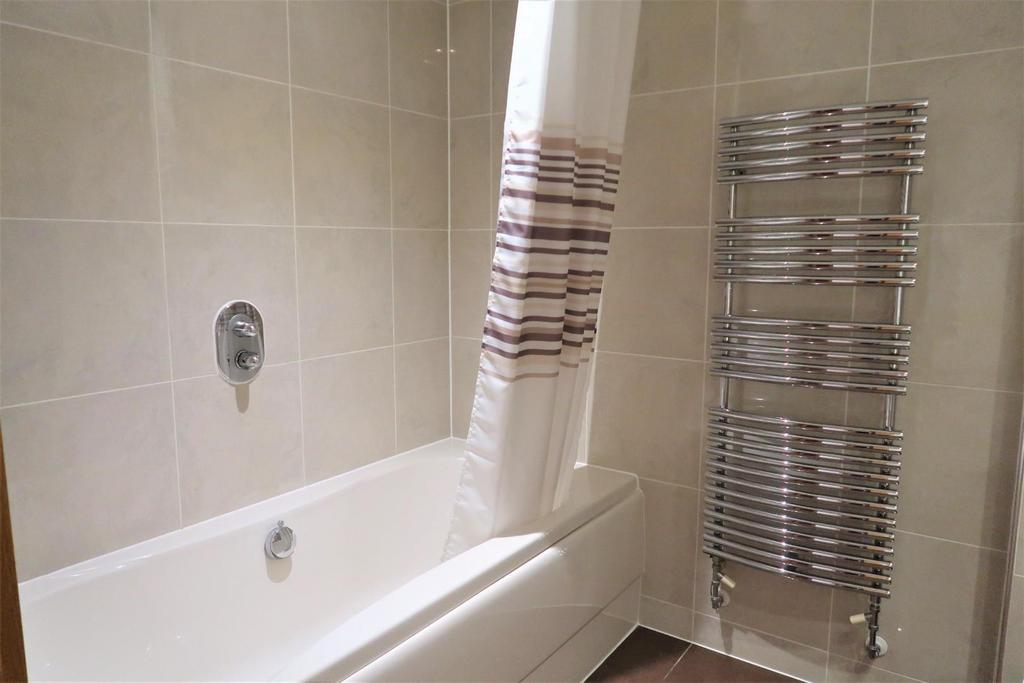 Bathroom.JPG