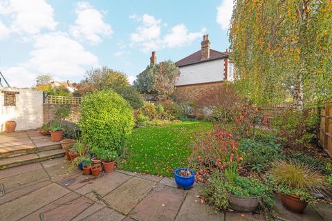 4 bedroom semi-detached house for sale, Braxted Park, London SW16