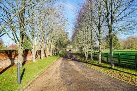 2 bedroom barn conversion for sale, Wing Road, Cublington LU7