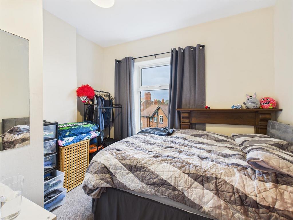 Bedroom: