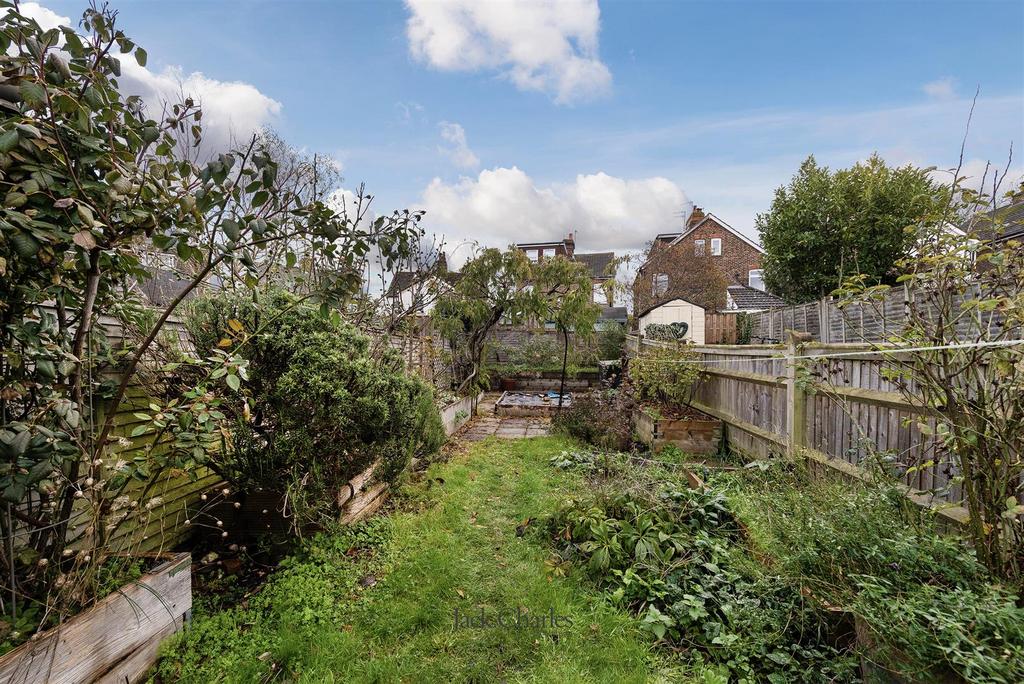 10 Rose St, TN9 2 BN 013.jpg