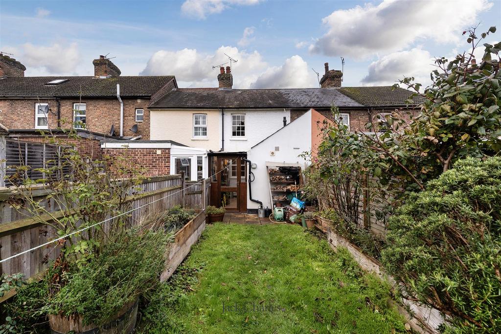 10 Rose St, TN9 2 BN 014.jpg