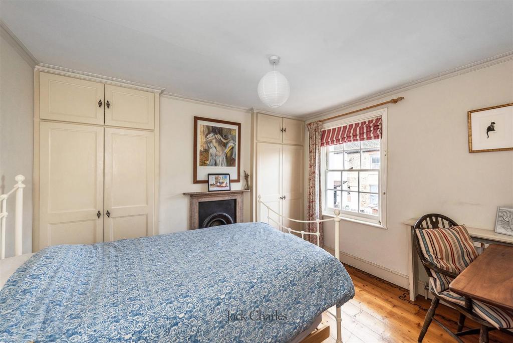 10 Rose St, TN9 2 BN 011.jpg