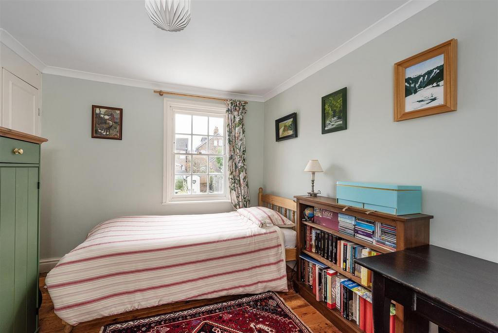 10 Rose St, TN9 2 BN 012.jpg