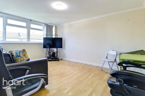 undefined, Longfield, Harlow