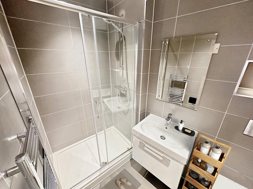 Property 03 A4 Shower