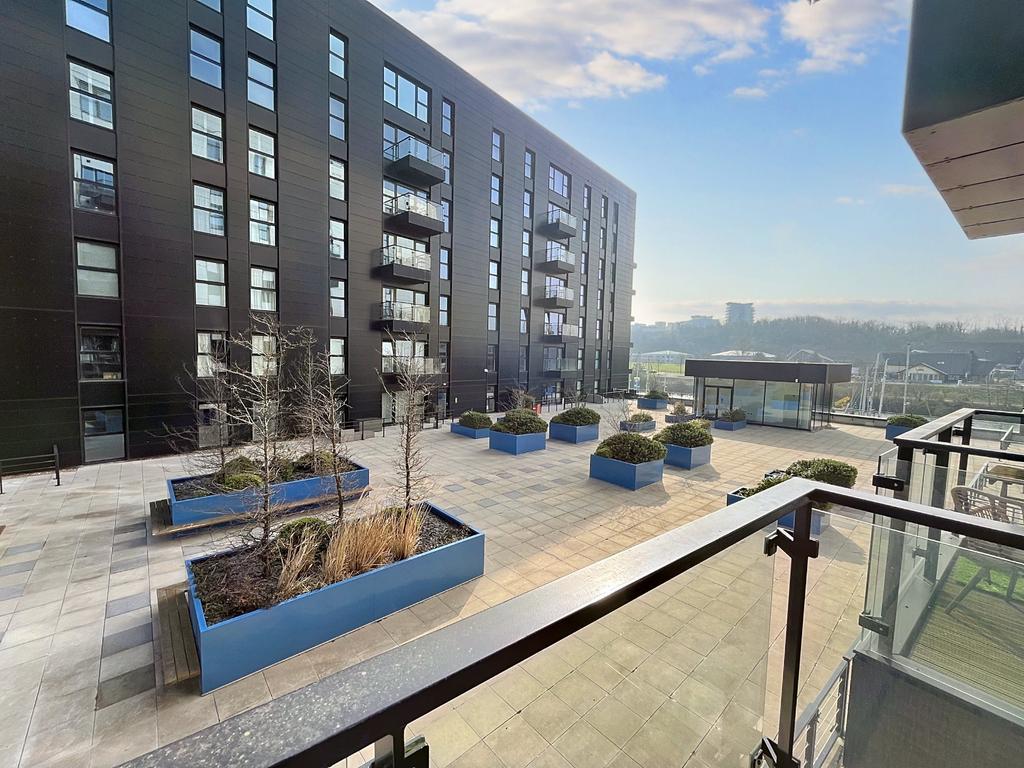 24 Bayscape outside