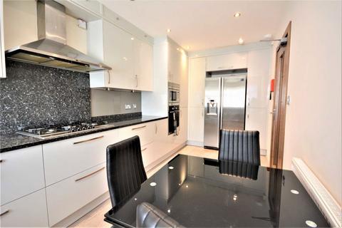 undefined, Queens Way, Hendon NW4