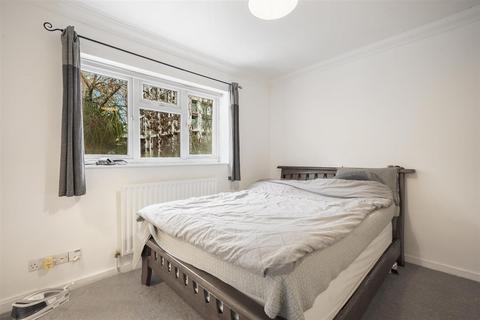 3 bedroom semi-detached house for sale, St. John's Avenue, London