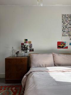 3 bedroom apartment to rent, Narford Road, London, E5
