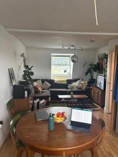 3 bedroom apartment to rent, Narford Road, London, E5