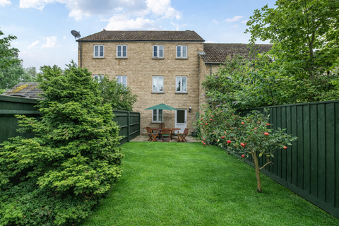 4 bedroom terraced house for sale, Perrinsfield, Lechlade, GL7 3SE