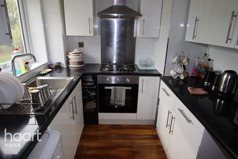 2 bedroom flat to rent, Compton Road, HAYES